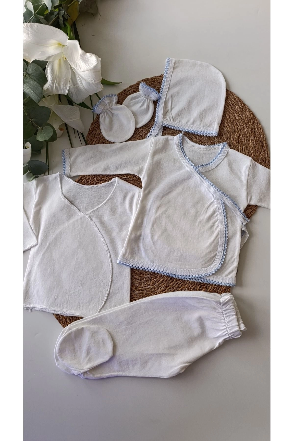 VaVbaby%20Acil%20İhtiyaç%20Seti%205%20li%20Kutulu%20Zıbın%20Acil%20Hastane%20Çıkışı%20Mavi